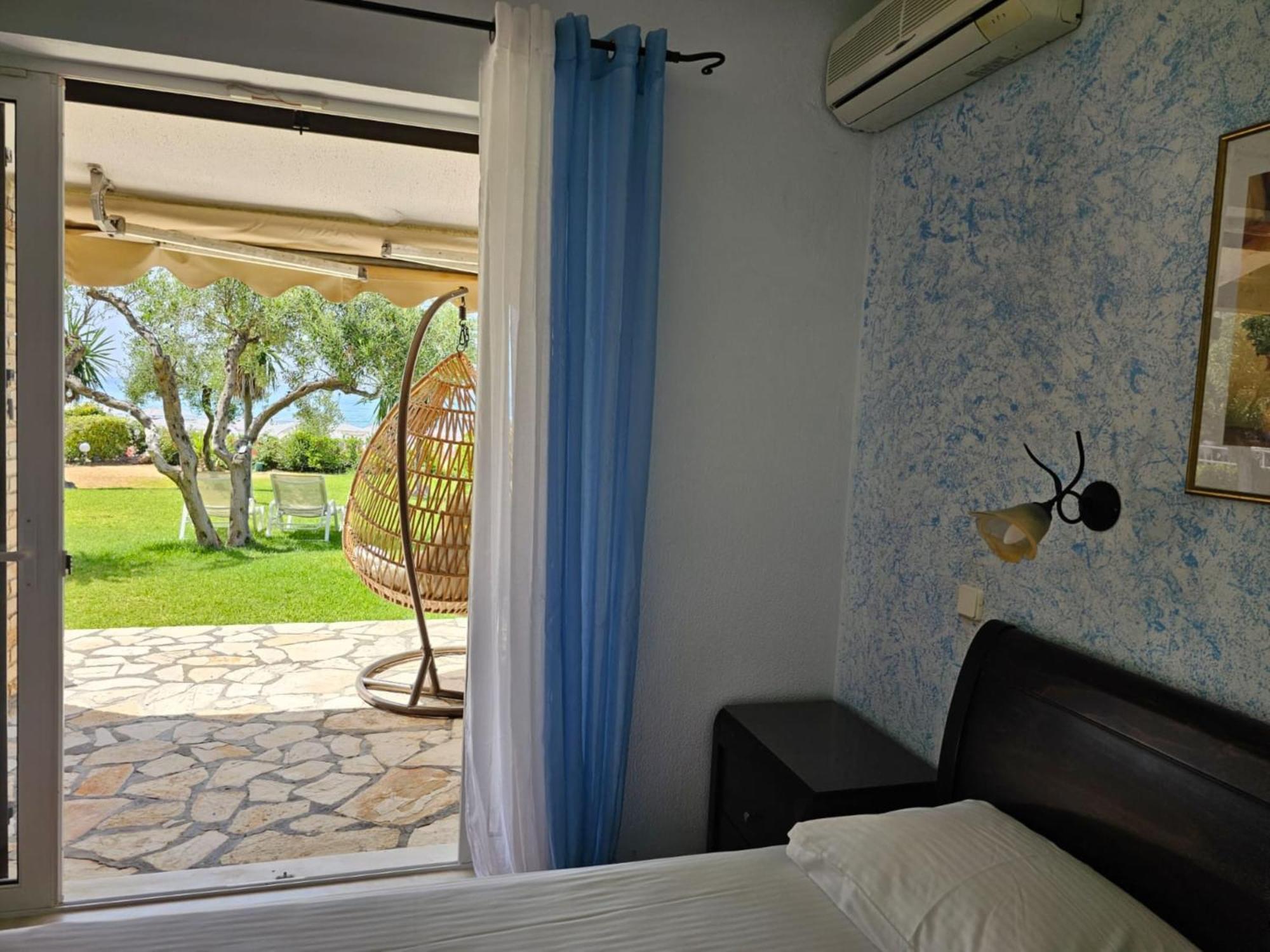 Glyfada Beachfront Apartment A3G ภายนอก รูปภาพ