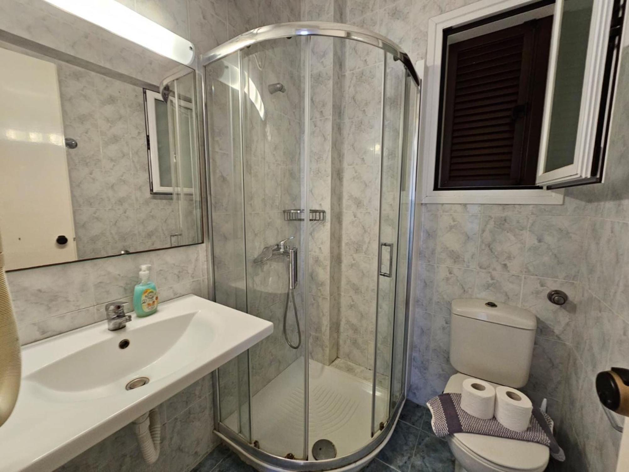 Glyfada Beachfront Apartment A3G ภายนอก รูปภาพ
